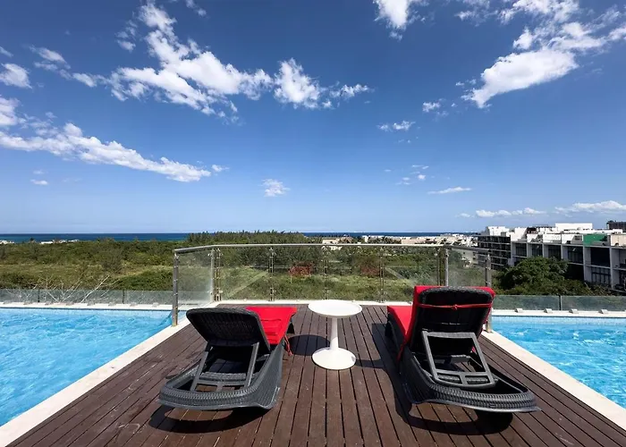 Gf - 5th Av - Ocean Pool View
